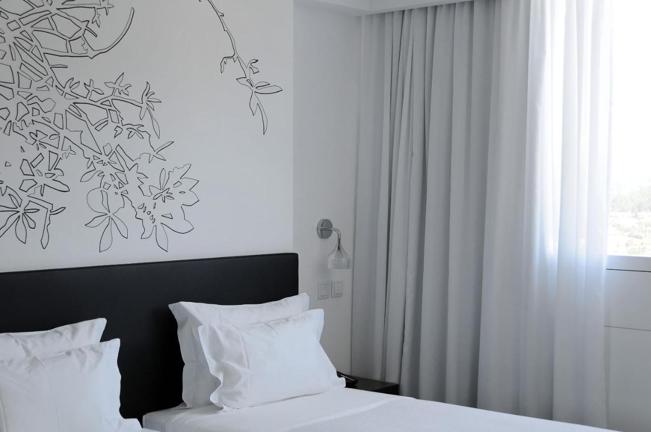 โอเพ่น วิลเลจ สปอร์ต โฮเทล แอนด์ สปา คลับ Hotel กิมาไรส์ ภายนอก รูปภาพ